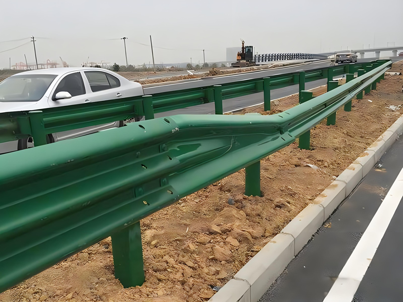 淮南高速波形护栏板日常维护方案确保道路安全新举措
